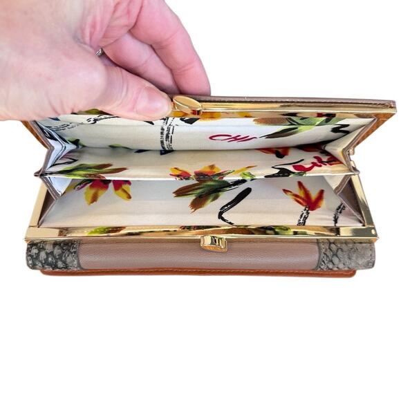 Chi by Falchi Leather Handbag with Wallet Set - Picture 10 of 11